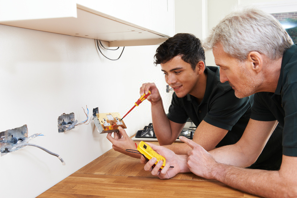 Residential Electrician North Lakes